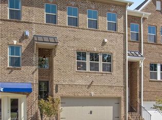 1538 Prestwick Ln, Dunwoody, GA 30338