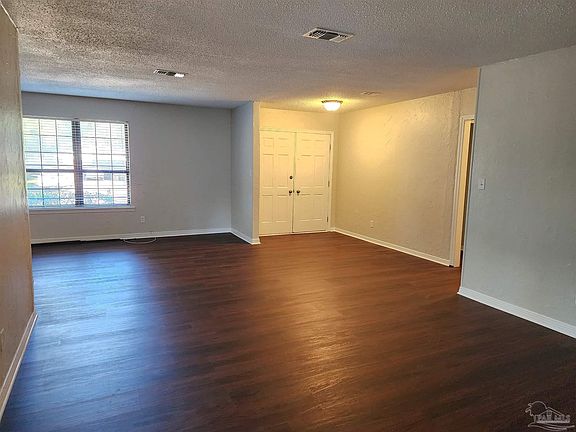 4th image of 3107 Las Brisas Dr