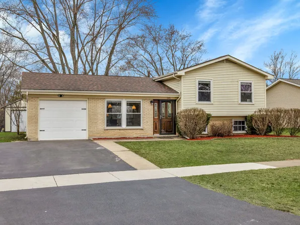 145 Old Mill Grove Rd, Lake Zurich, IL 60047