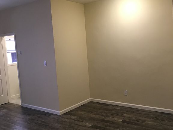 3rd image of 814 S Hobart Blvd APT 305