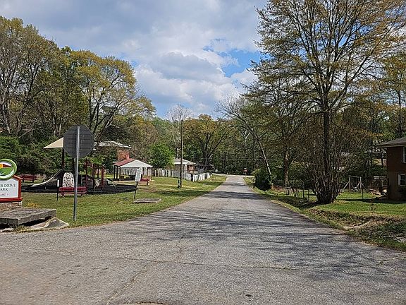 5th image of 5593 Alder Dr