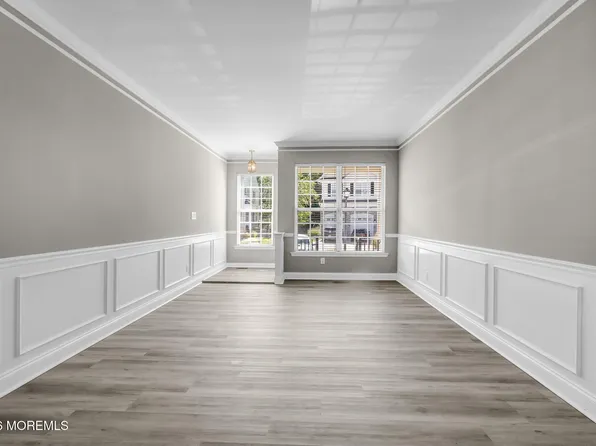 30 Brookfield Dr, Jackson, NJ 08527