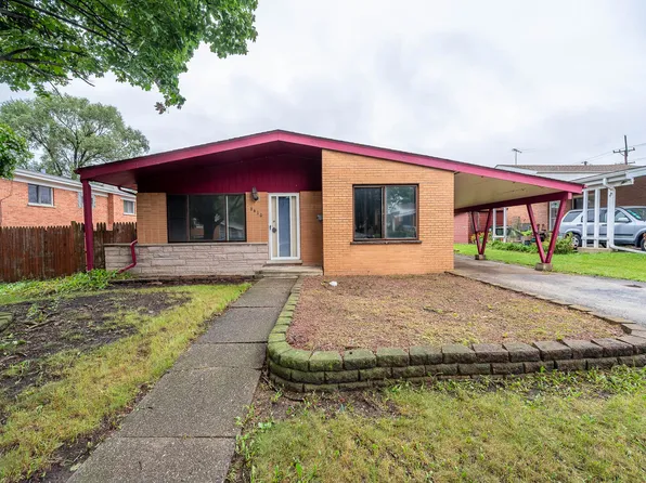 8410 W Bruce Dr, Niles, IL 60714