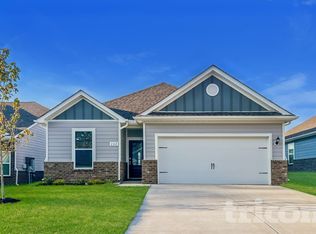 132 Harvest Cir, Dickson, TN 37055