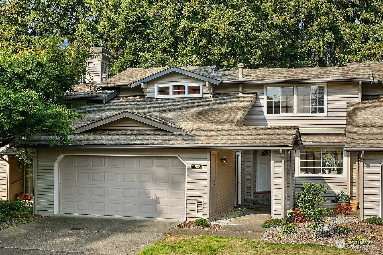 3 bed, 1450 sqft, $4,100 — Photo 1