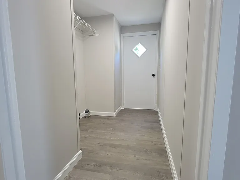 2 Edge St — Photo 13