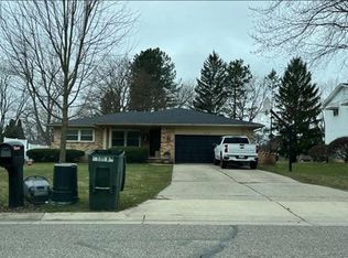 5351 Copley Square Rd, Grand Blanc, MI 48439