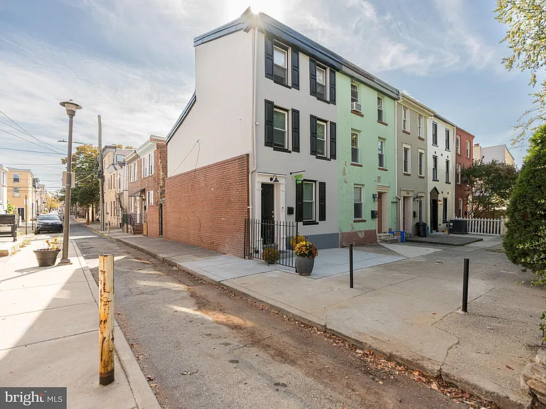 704 Miller St — Photo 22