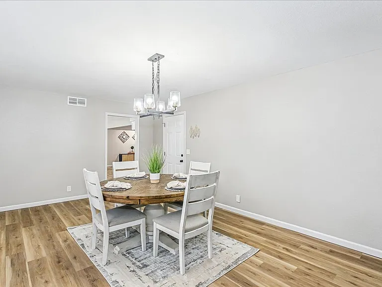 1470 S Hornecker Dr — Photo 11