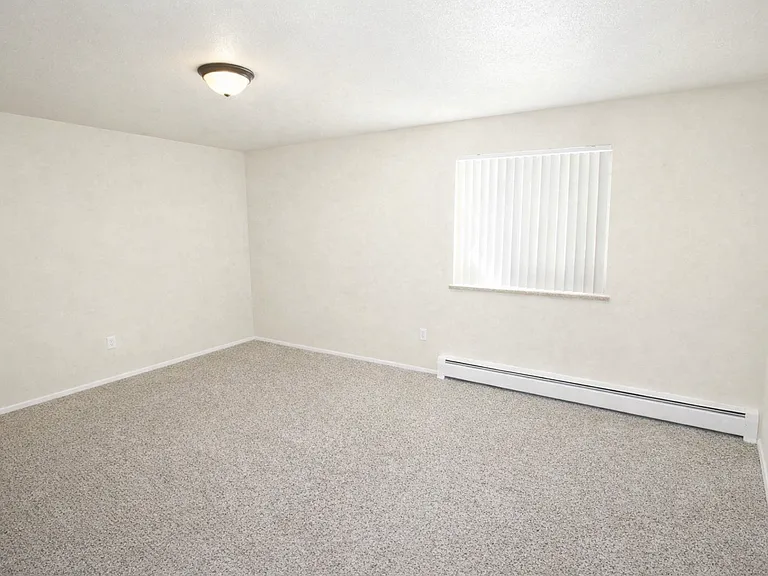 Maple Tree Apartments — Photo 28