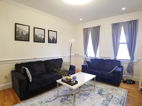 27 Glenville Ave #2D Photo 1
