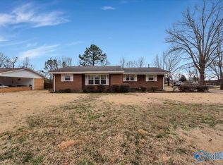 6 Sandra Ln, Athens, AL 35611