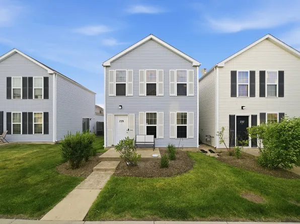 729 Four Seasons Blvd #729, Aurora, IL 60504