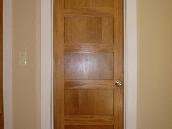 Solid-Fir Shaker Interior Doors