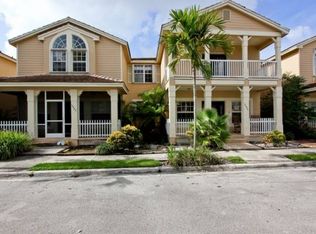 10566 NW 57th St, Pompano Beach, FL 33076