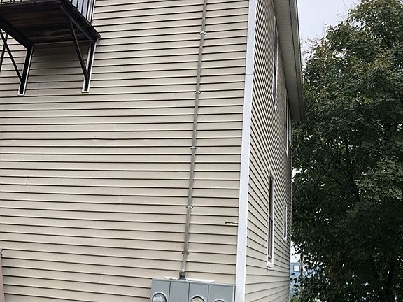 5th image of 132 Lonsdale St