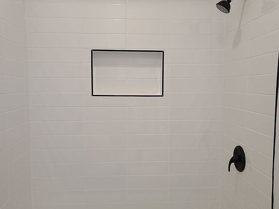 4th image of 834 N Coronado St #837