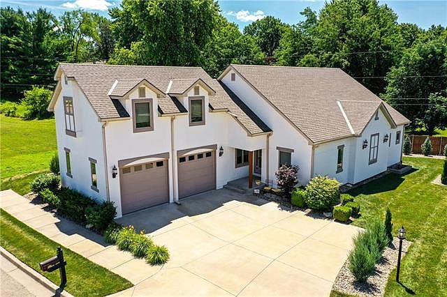 1st image of 3112 Carlisle Ct