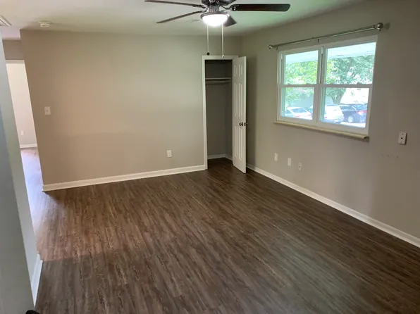 Golf View Apartments