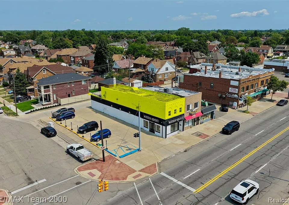 13134 W Warren Ave