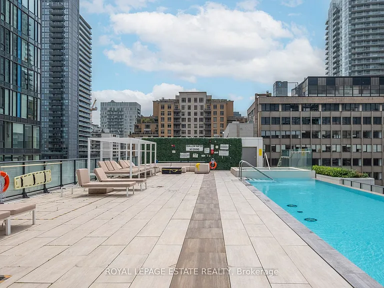 161 Roehampton Ave #2607 — Photo 19