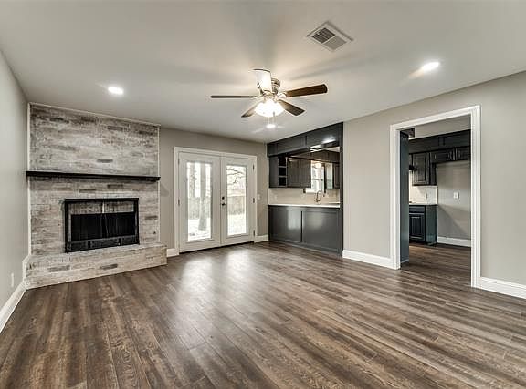 4th image of 2316 Oak Hill Dr