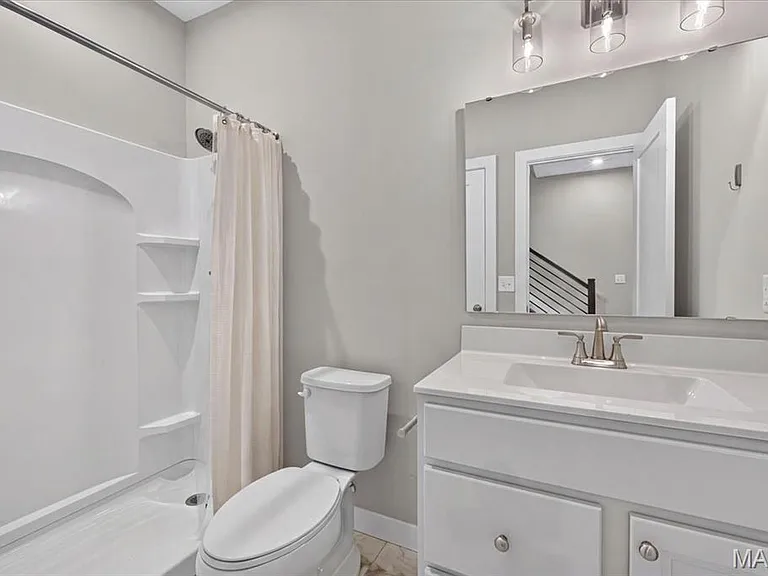 8933 Eager Rd — Photo 28