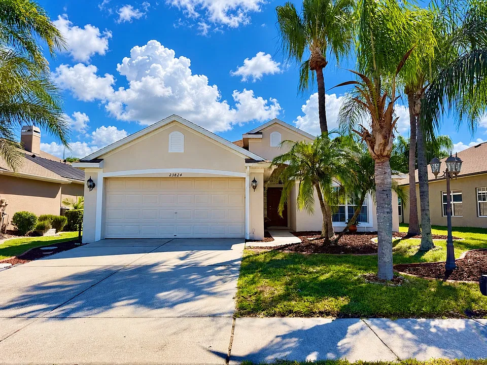 23824 Plantation Palms Blvd