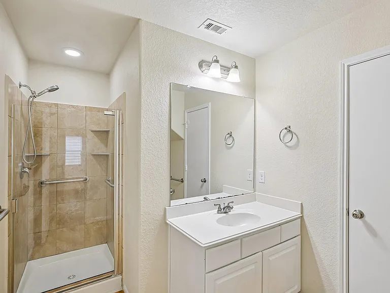 21127 Fox Orchard Ct — Photo 19