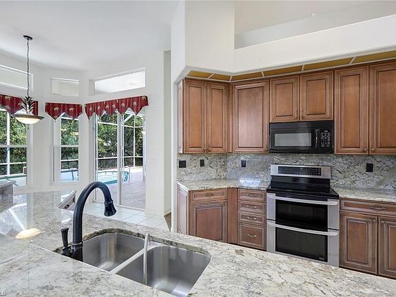 3rd image of 28476 Del Lago WAY