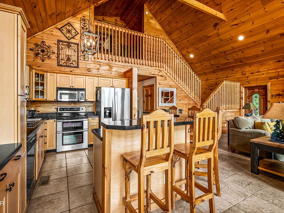 13th image of 3829 Island View Rd