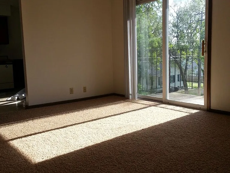 5203 Huntington Ave — Photo 3