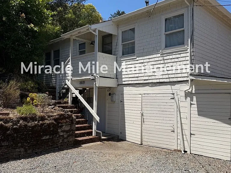2021 5th Ave — Photo 1
