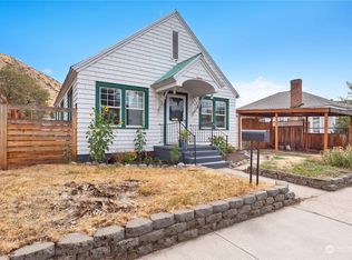 212 N Douglas St, Cashmere, WA 98815