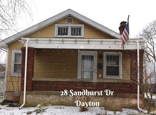 28 Sandhurst Dr, Dayton, OH