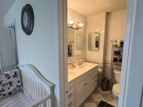 530 Teal Plaza image 17 of 30