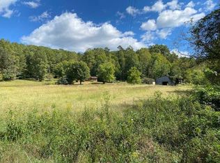 620 McGinnis Rd, Grayson, KY 41143