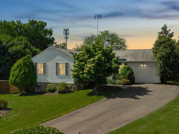 12241 Parkstream Ter, Herndon, VA 20170