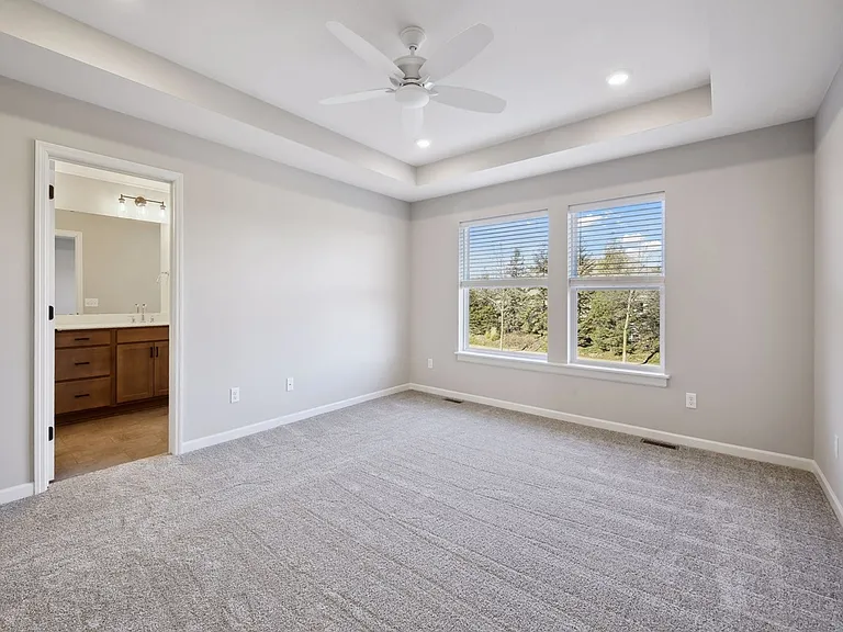 2434 Blossom Cir — Photo 13