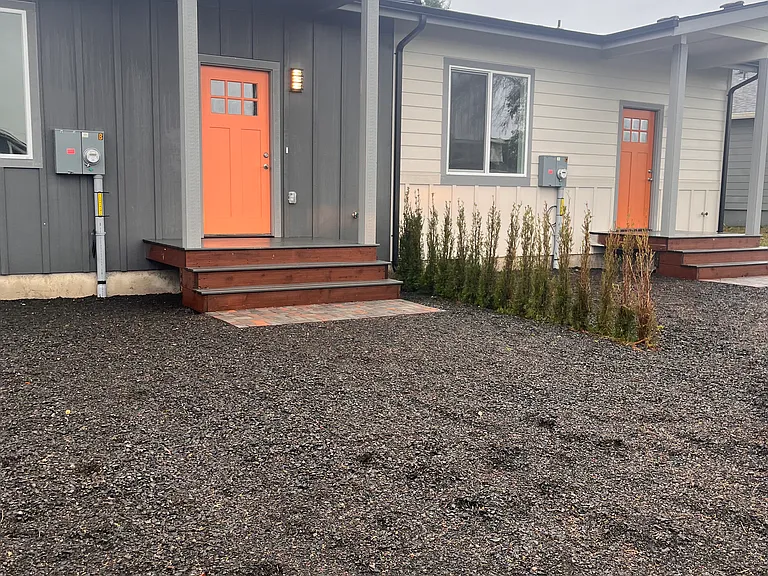 413 Trustee St SW #B — Photo 1