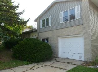 3228 Bristol Rd, Waukegan, IL 60087