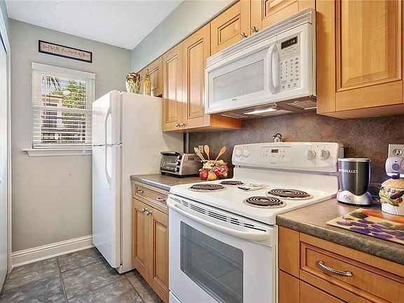 4th image of 1020 Saint Julien Dr APT 115