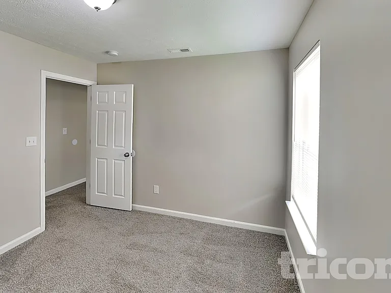 1263 Brookdale Ct — Photo 12