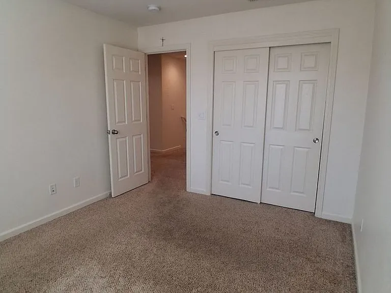 3813 Griffith Ave — Photo 14