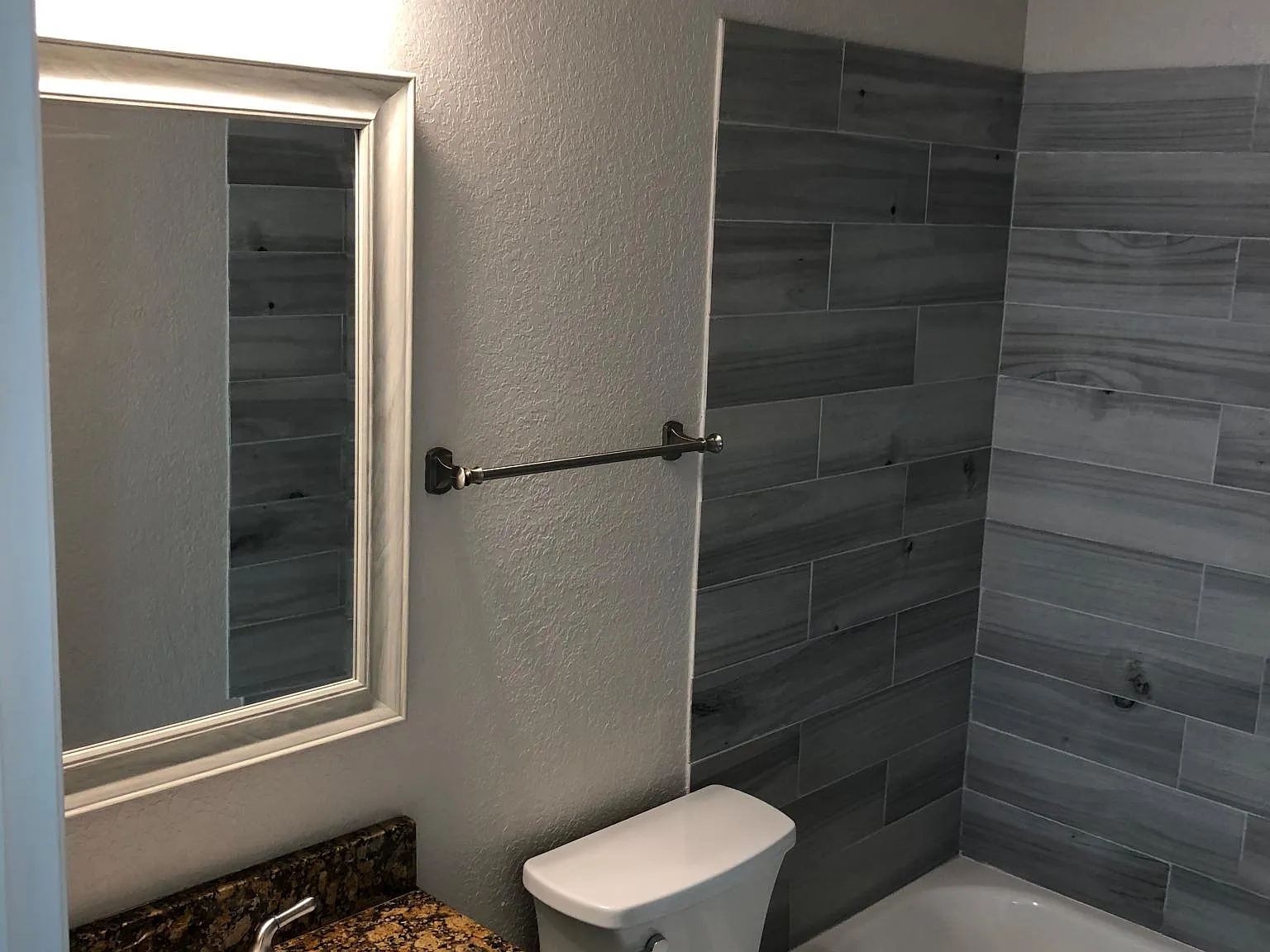 2 bed, 1007 sqft, $1,595 — Photo 4