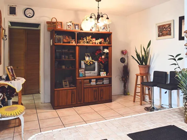 1681 NW 70th Avenue #402, Plantation, FL 33313