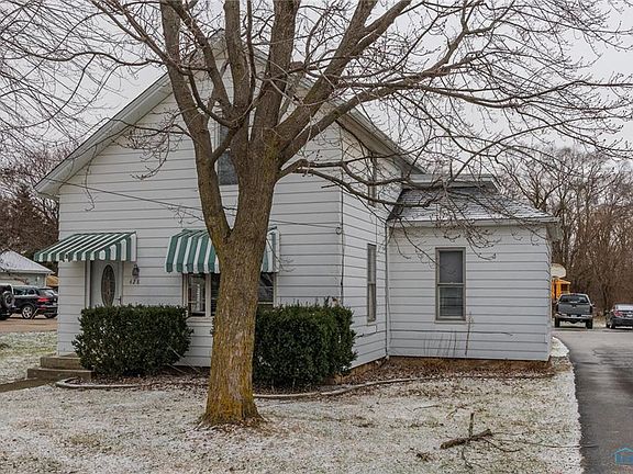 3rd image of 428 Krotzer Ave