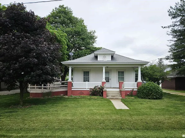 420 Cherry St, Adair, IL 61411