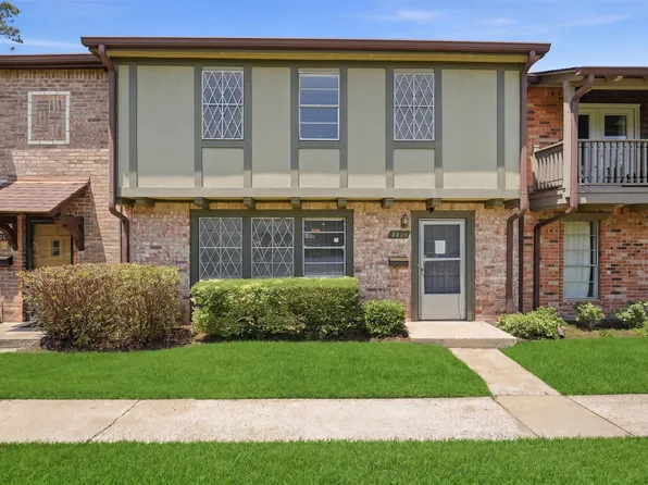 2220 Shadowdale Dr #350, Houston, TX 77043
