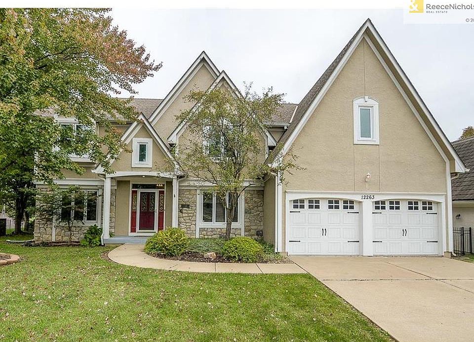 Welcome to 12263 Rosewood St., Overland Park, KS  66209